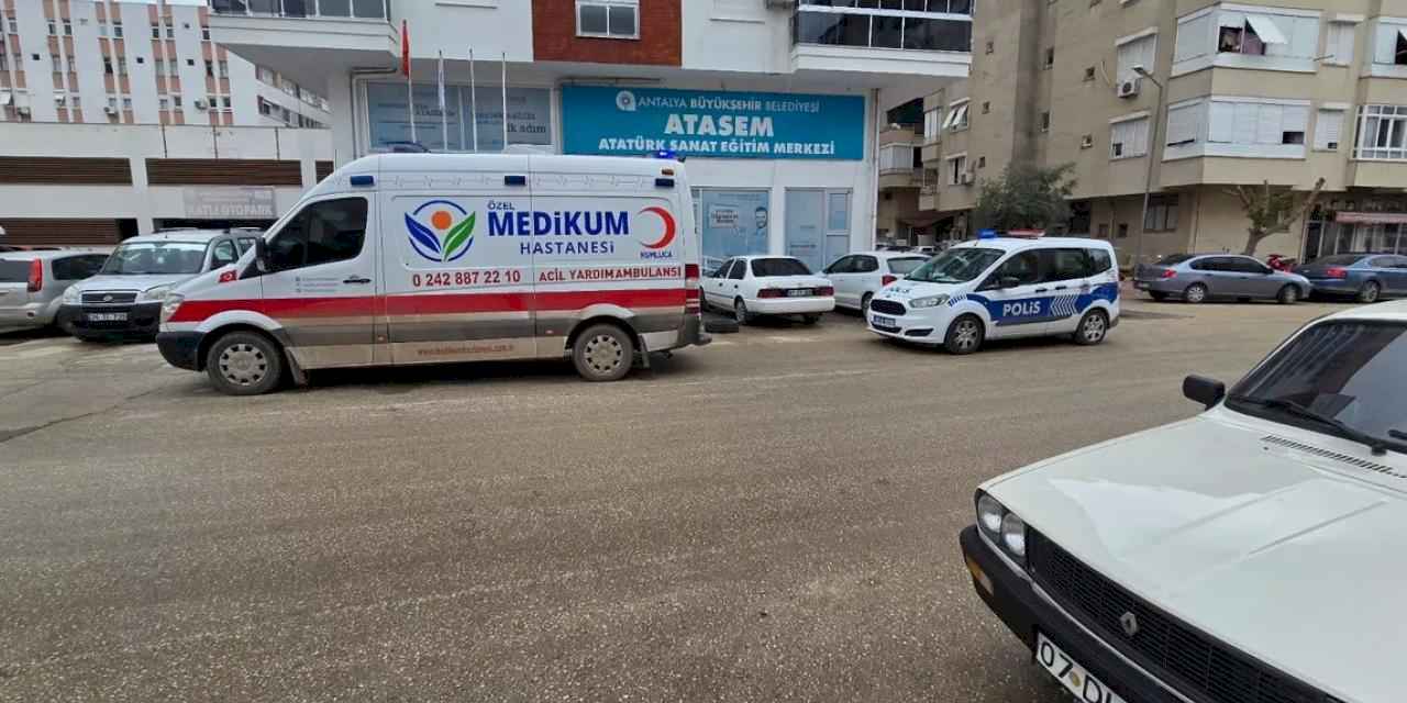 Antalya Kumluca'da trafik kazası : 1 yaralı