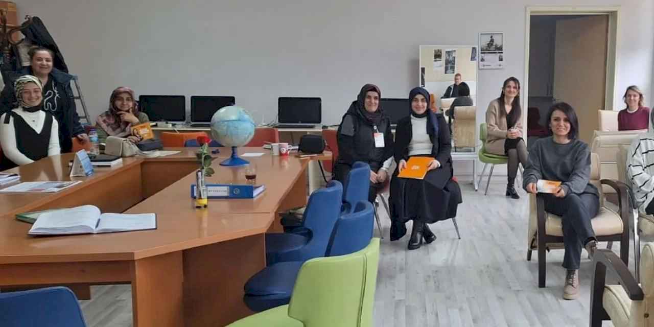 Artvin'de öğrencilere “Açık Kapı Projesi” tanıtıldı