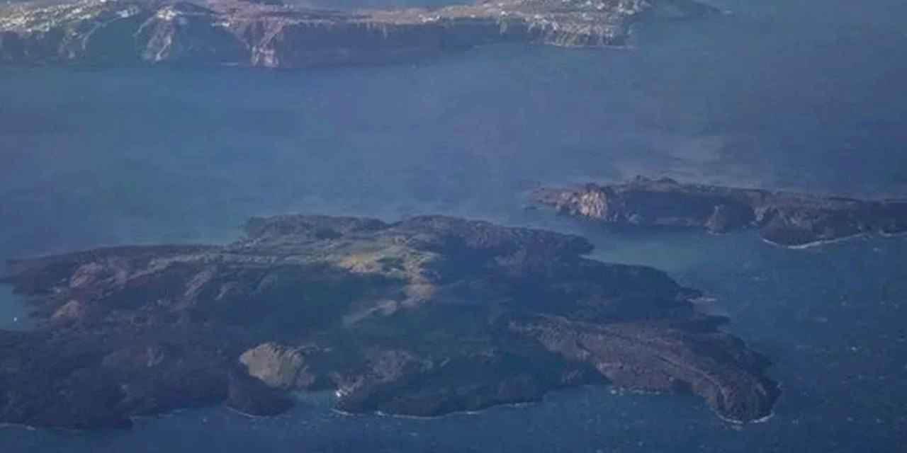 Santorini'deki volkan aktif hale geldi