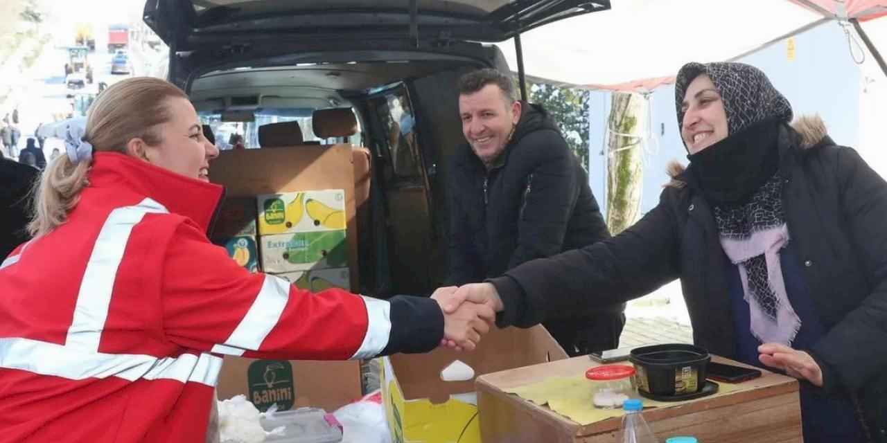 Başkan Hürriyet, esnafı ziyaret etti