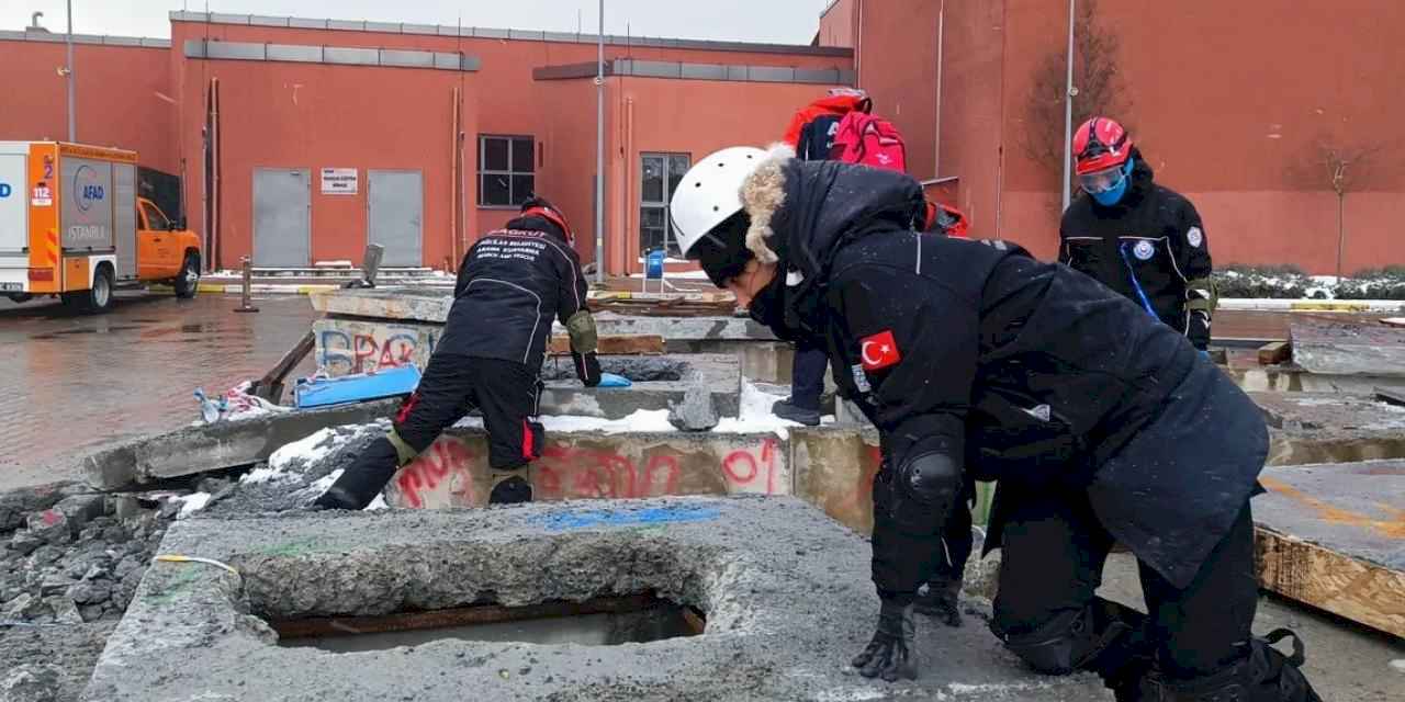 İstanbul Bakırköy'de 'afet' eğitimi