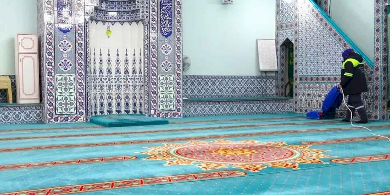 Bursa Gemlik'te camiler Ramazan'a hazırlanıyor