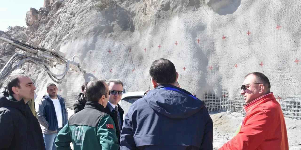 DSİ Çoruh Projeleri 26. Bölge Müdürü Yıldız, Yusufeli’nde altyapı çalışmalarını inceledi