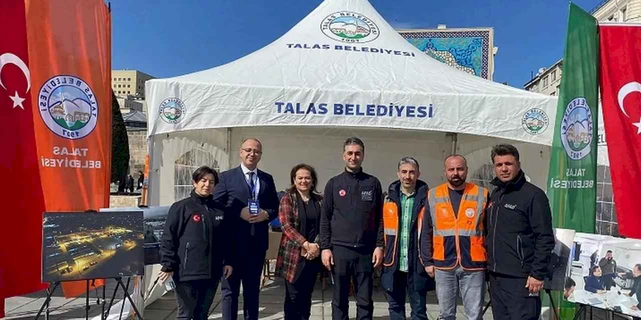 Kayseri Talas deprem stantı açtı