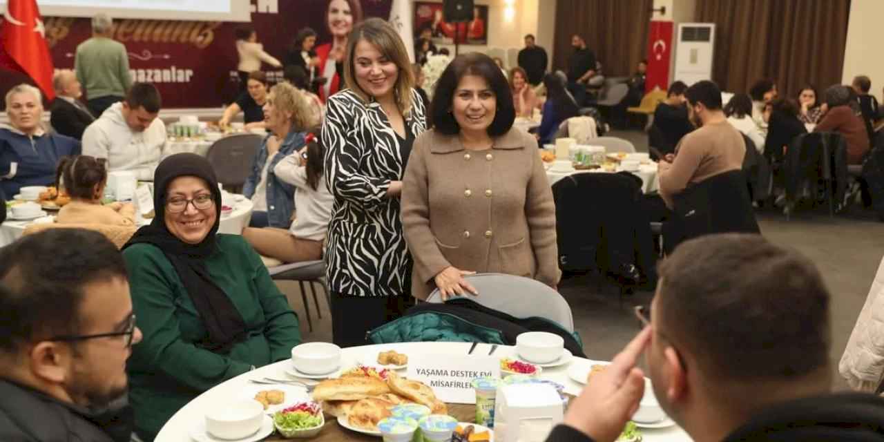 İzmit'te özel bireyler ve aileler aynı sofrada buluştu