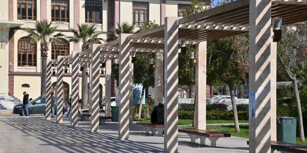 Manisa Şehzadeler'in parkları bakımda