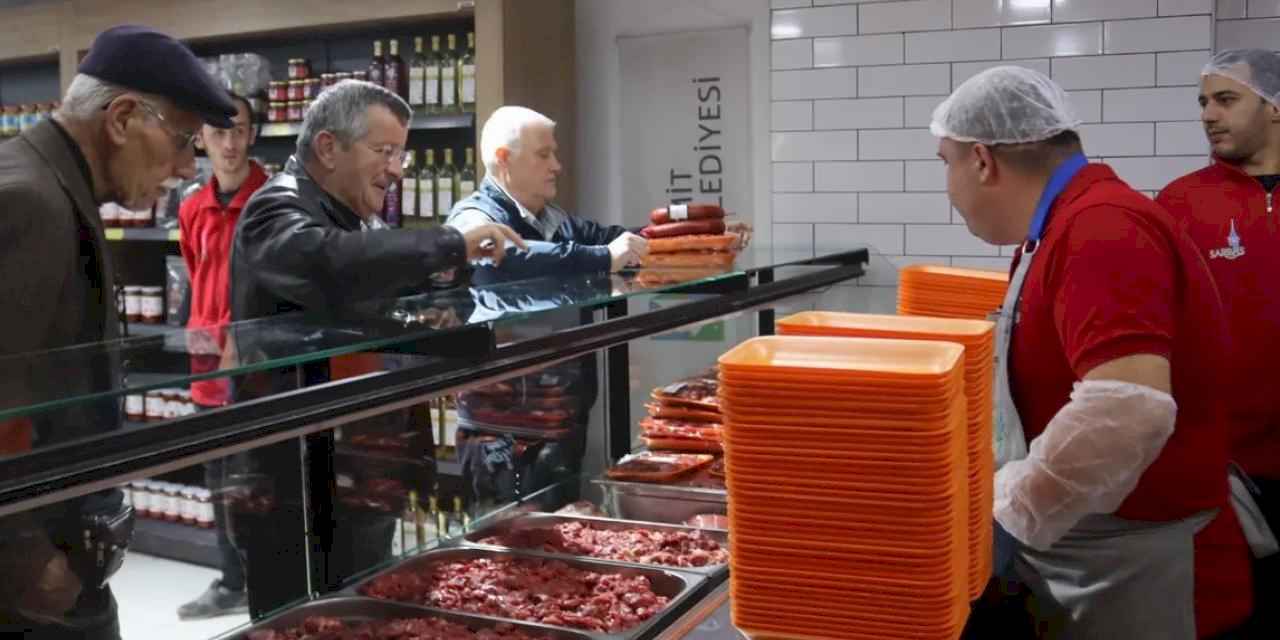 İzmit'te Halk Et satışları başladı... Kıyma 449 TL, kuşbaşı 489 TL