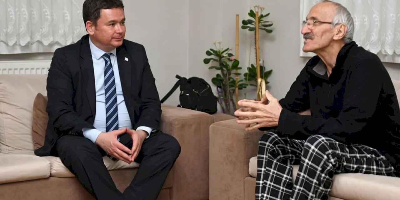 Bursa Osmangazi’de Başkan Aydın ev ziyaretlerinde