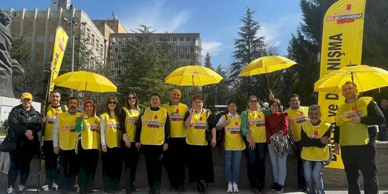 Sağlıkçılardan Bakan'a klipli sesleniş