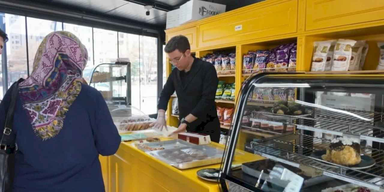 Öksüz ve yetimlerin bayramlıkları Kayseri Talas'tan