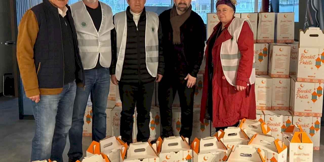 Kocaeli Gedidaç Erzincanlılar Derneği’nden erzak yardımı