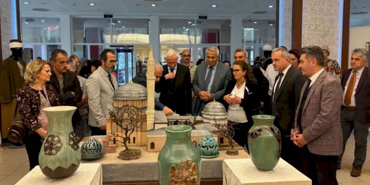 Bursa’da Osmanlı sanatının izleri sergilendi