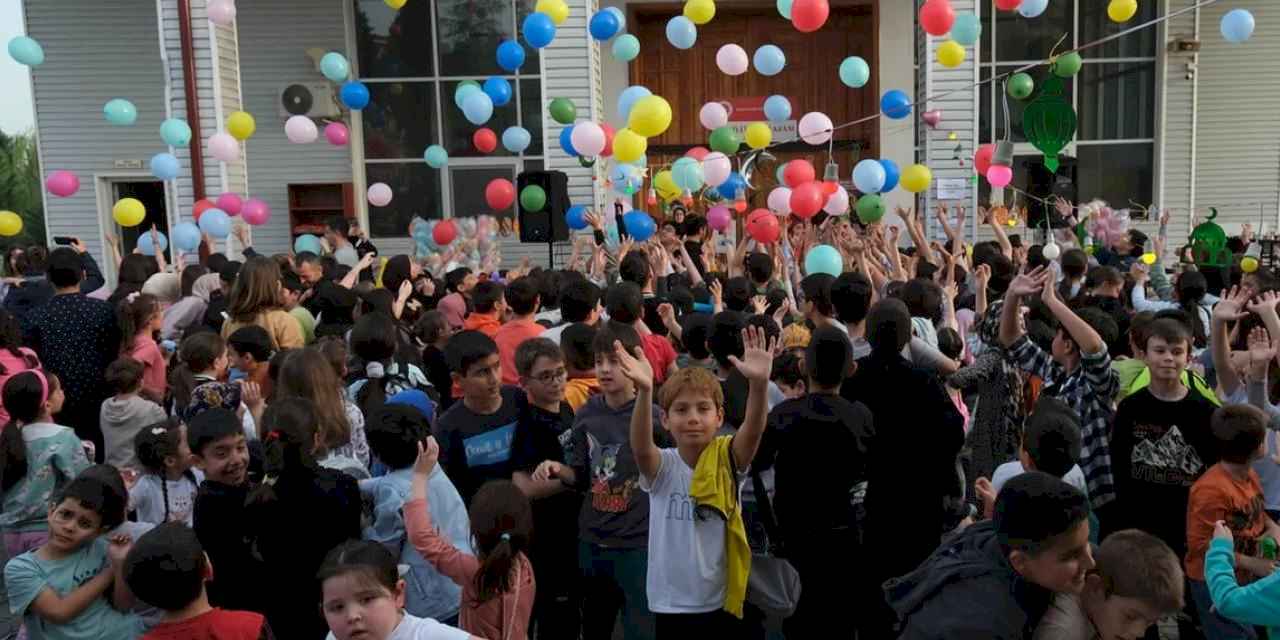 Sakarya’da Ramazan’ın neşesini şehrin dört bir yanına taşıyorlar
