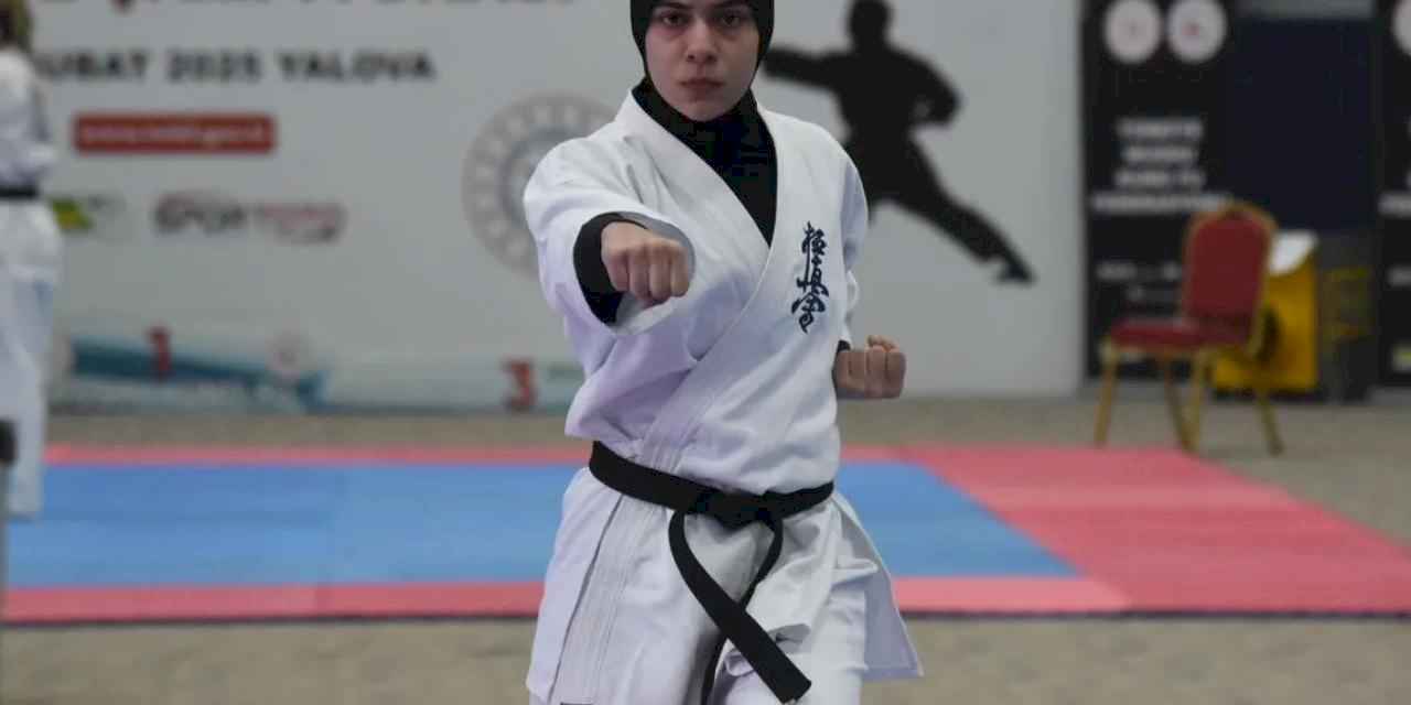 Ayşe Sude Yalova’dan altın madalyayla döndü