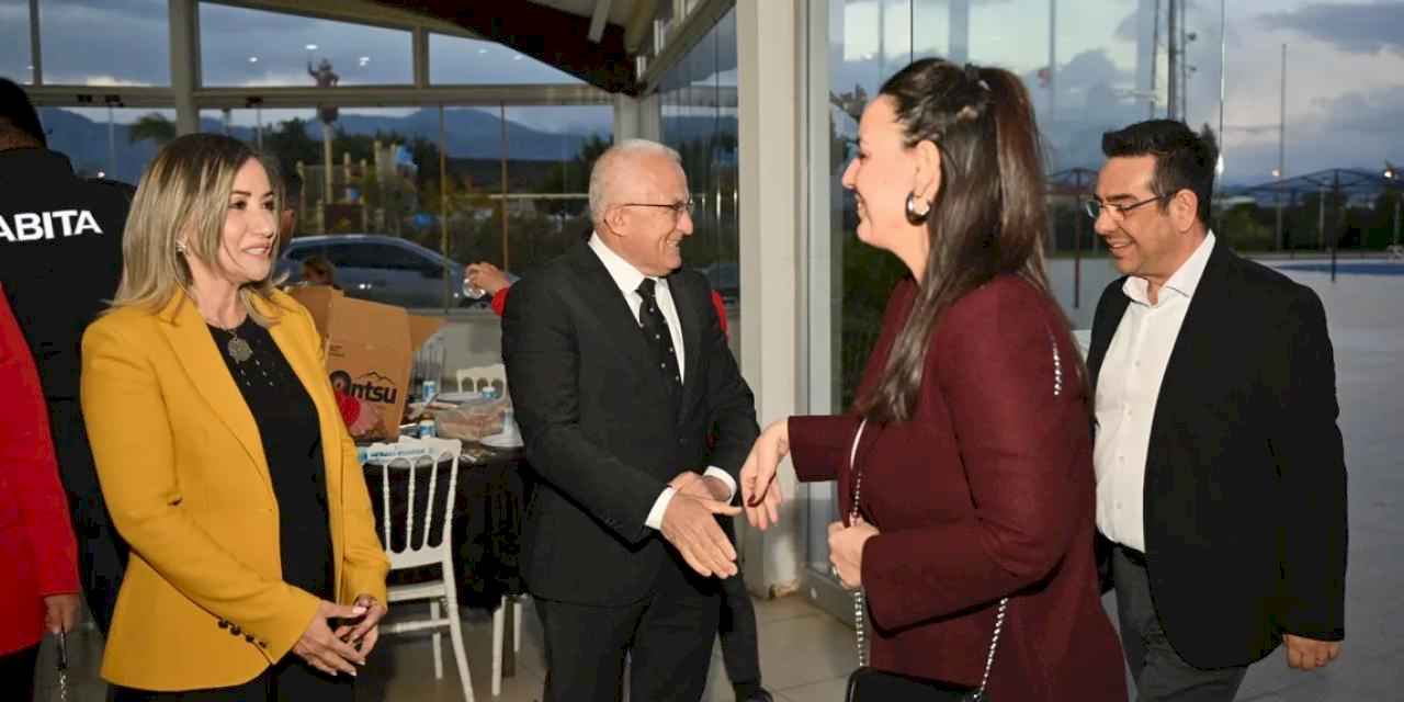 Antalya Kumluca protokolü iftarda buluştu!