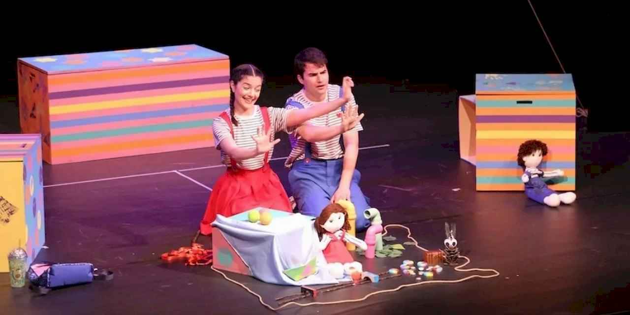 Pompenya seyirciyle buluştu