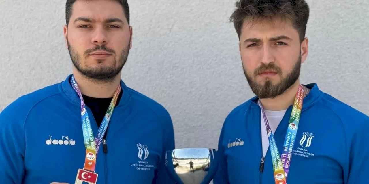 Sakaryalı karateciler Manisa’da şampiyon oldu