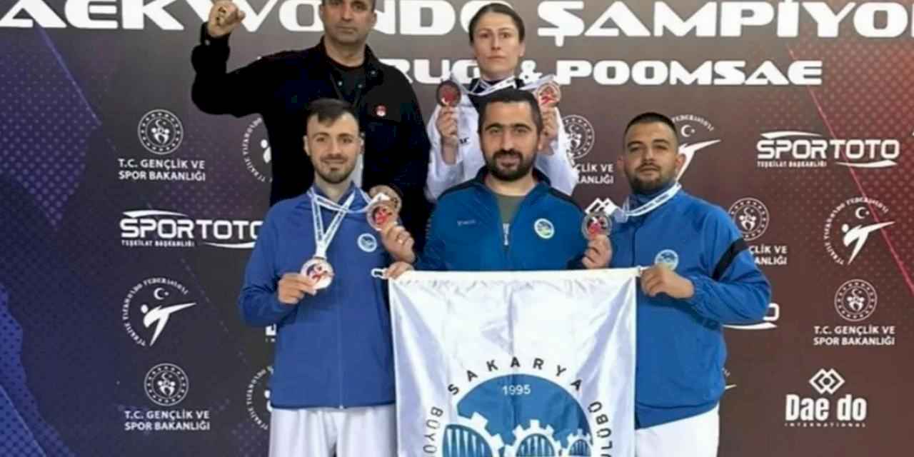 Sakaryalı taekwondocular Antalya’da doludizgin