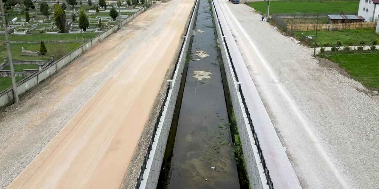 Karacasu’nun yeni cadde ve yaşam alanı hızla tamamlanıyor