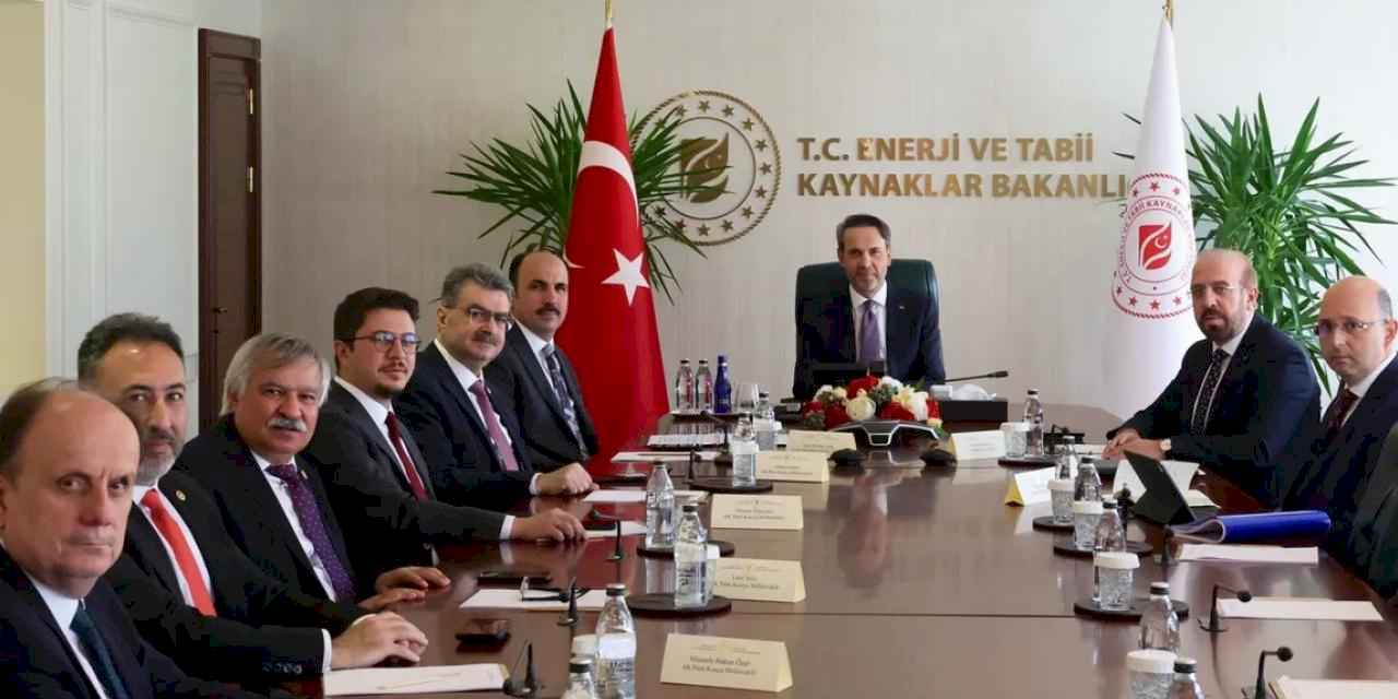 Başkan Altay Konya projelerini Başkent'te görüştü