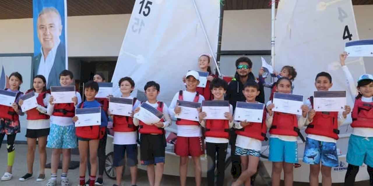 Antalya'da miniklerden yelkenciliğe ilk adım