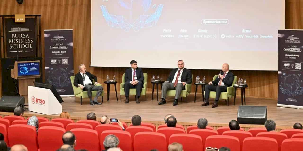 ‘Geleceğin Enerji Stratejisi’ Uludağ Enerji Zirvesi’nde konuşuldu