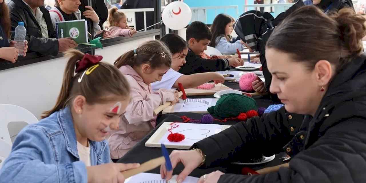 Hayal gücü iplerle hayat buluyor