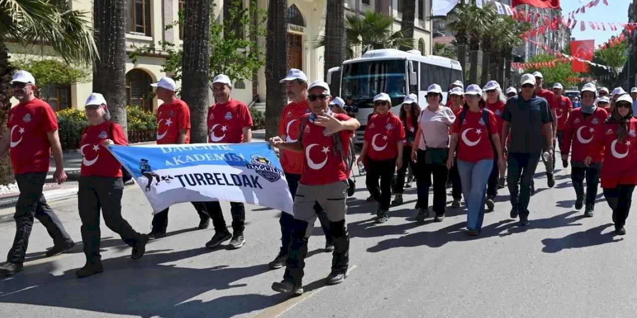Manisa'da mesir coşkusu doğaya taşındı