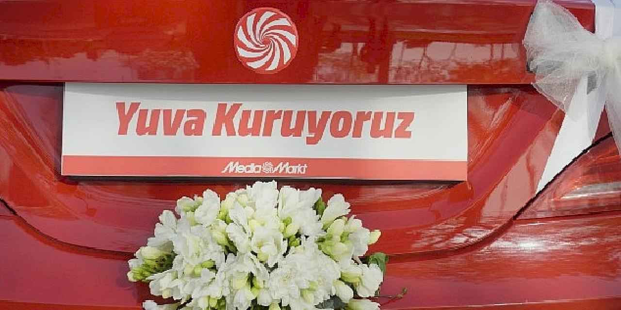 MediaMarkt Türkiye'nin 'Gelin' Arabası büyük ilgi gördü!