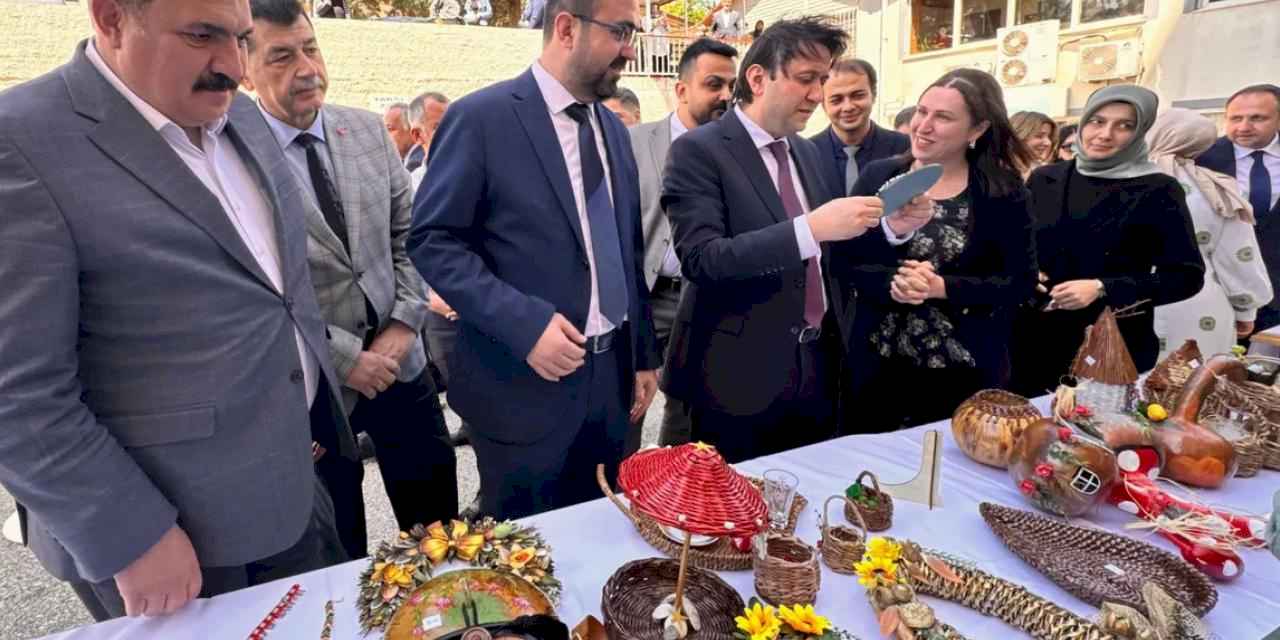 Kahramanmaraş’ta danışanların emekleri sergilendi