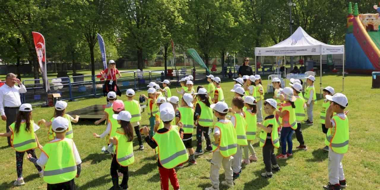 Bursa Uluslararası Spor Festivali’nde çocuklar doyasıya eğlendi