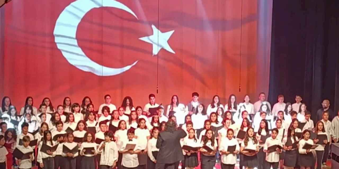 İstanbul Şile'de 87 kişilik çocuk korosuna yoğun ilgi