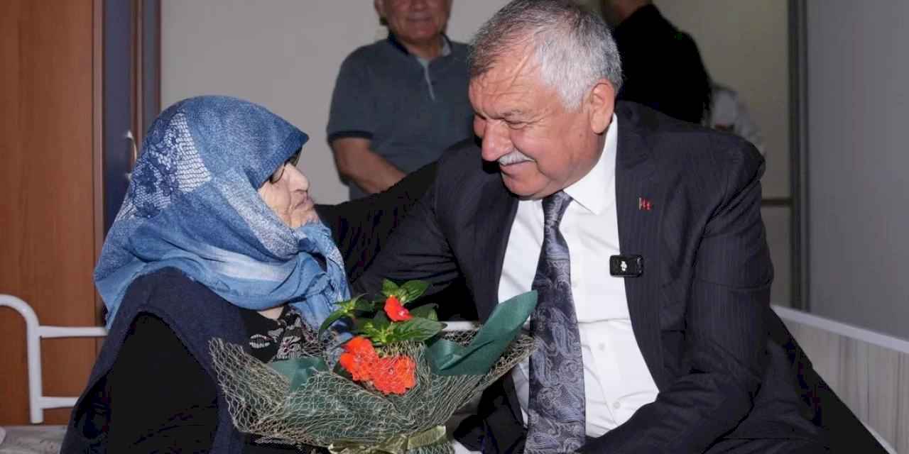 Zeydan Karalar'dan huzurevine ziyaret