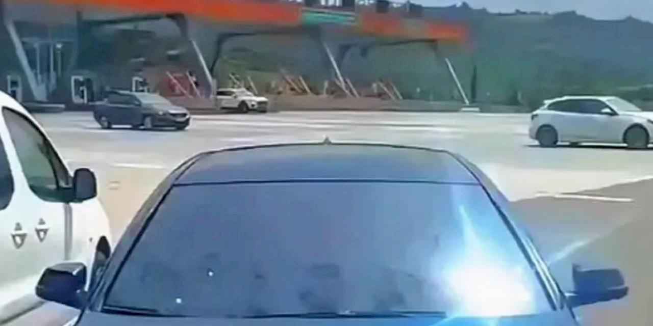 Bursa’da çakarlı araç Jandarma'dan kaçamadı!