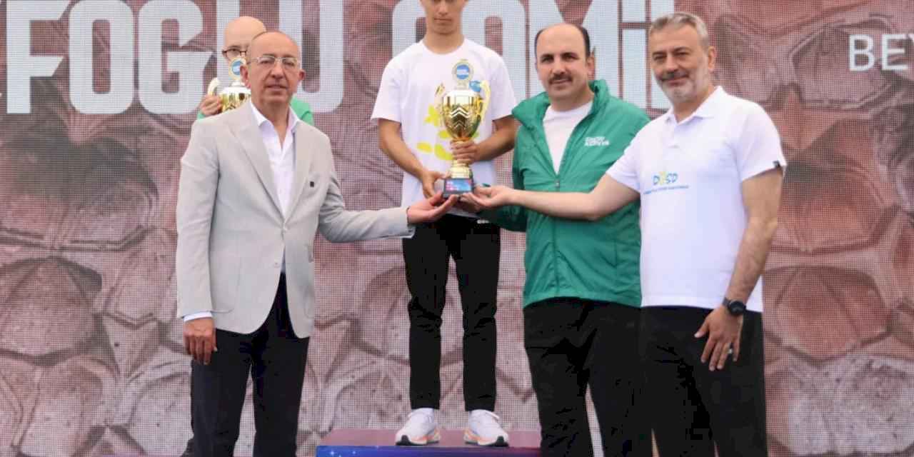 DOSD’un özel çocukları umuda, Muhammed Eren rekora koştu