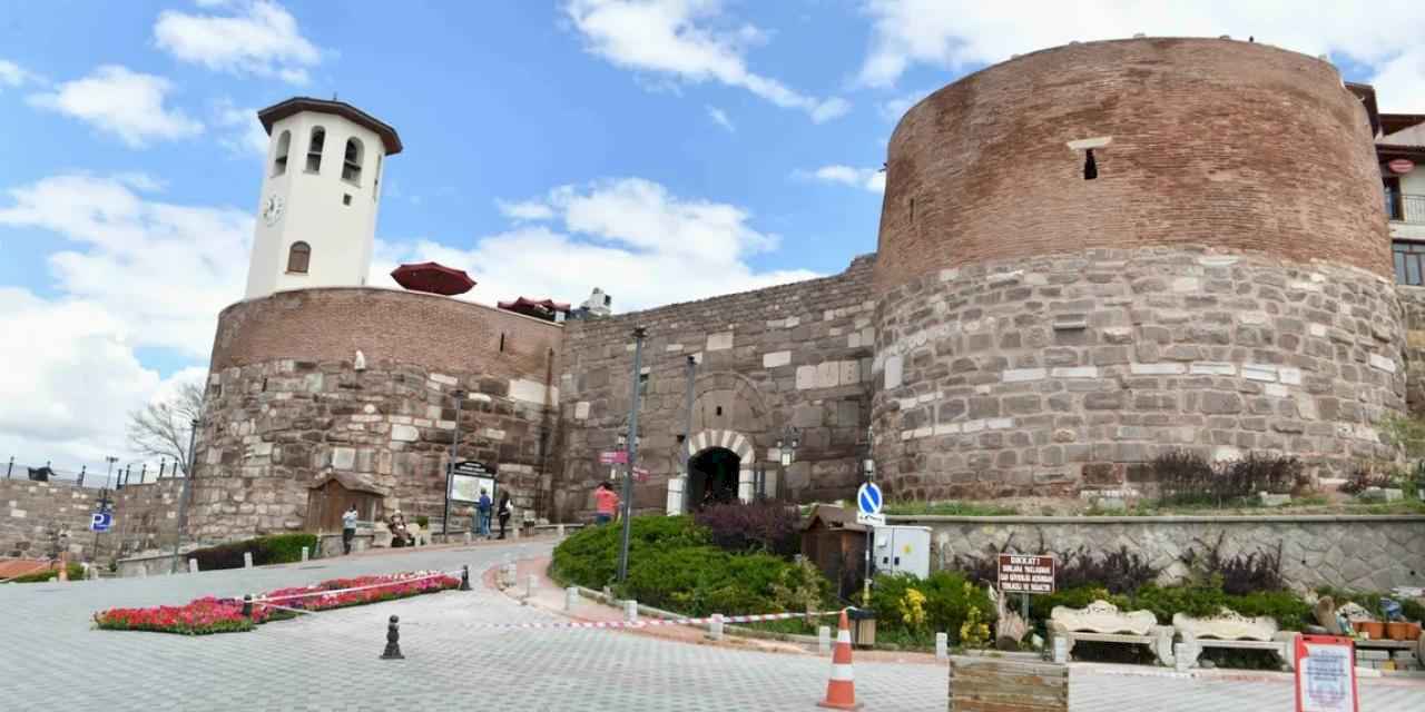 Ankara Kalesi çelik gibi oldu