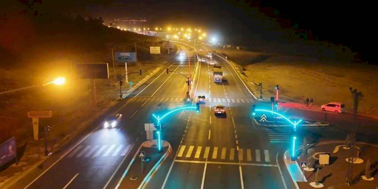 AK Parti Mardin'den Büyükşehir'e destek