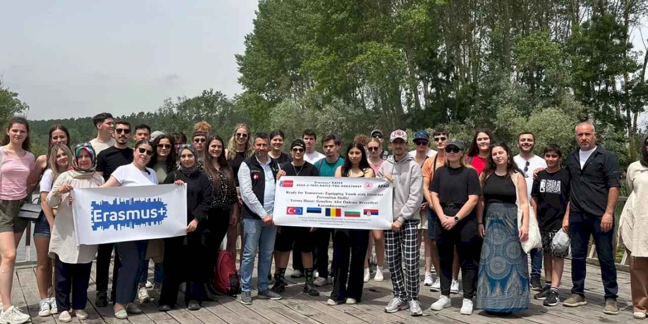 Uluslar arası öğrenciler Sakarya’nın doğasında unutulmaz bir gün yaşadı