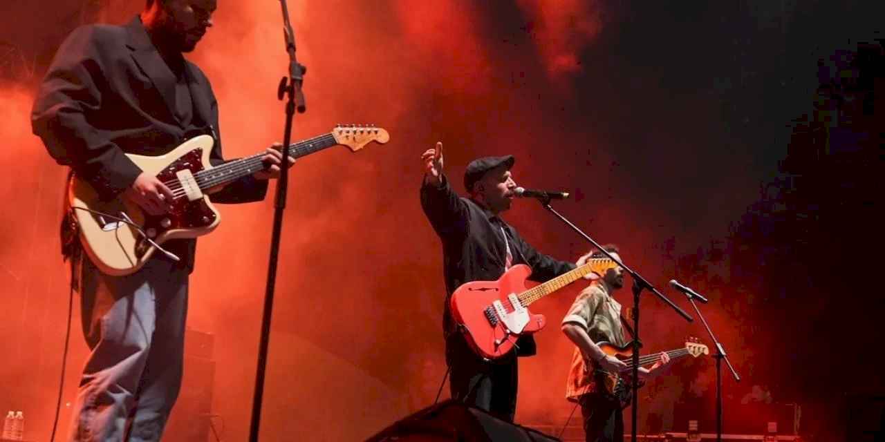 Manisa'da Başkan Zeyrek Çağlak Festivali coşkusuna ortak oldu