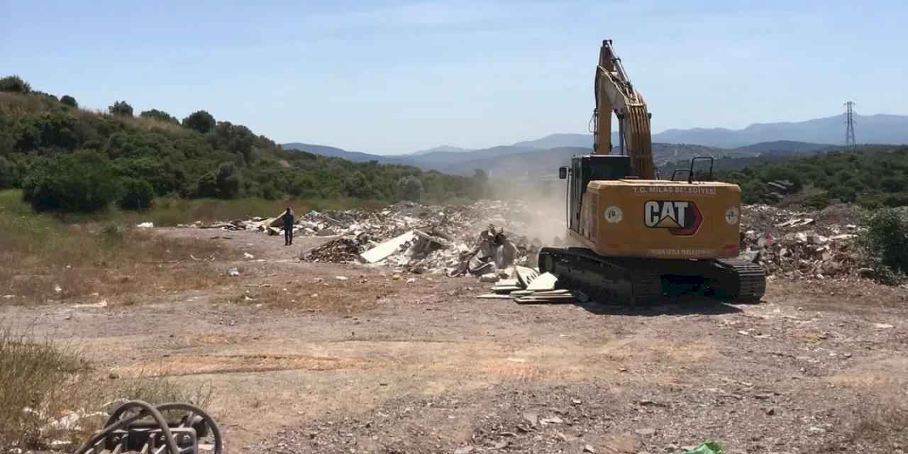 Muğla Milas'ta temiz bir çevre için çalışmalar gerçekleştiriyor