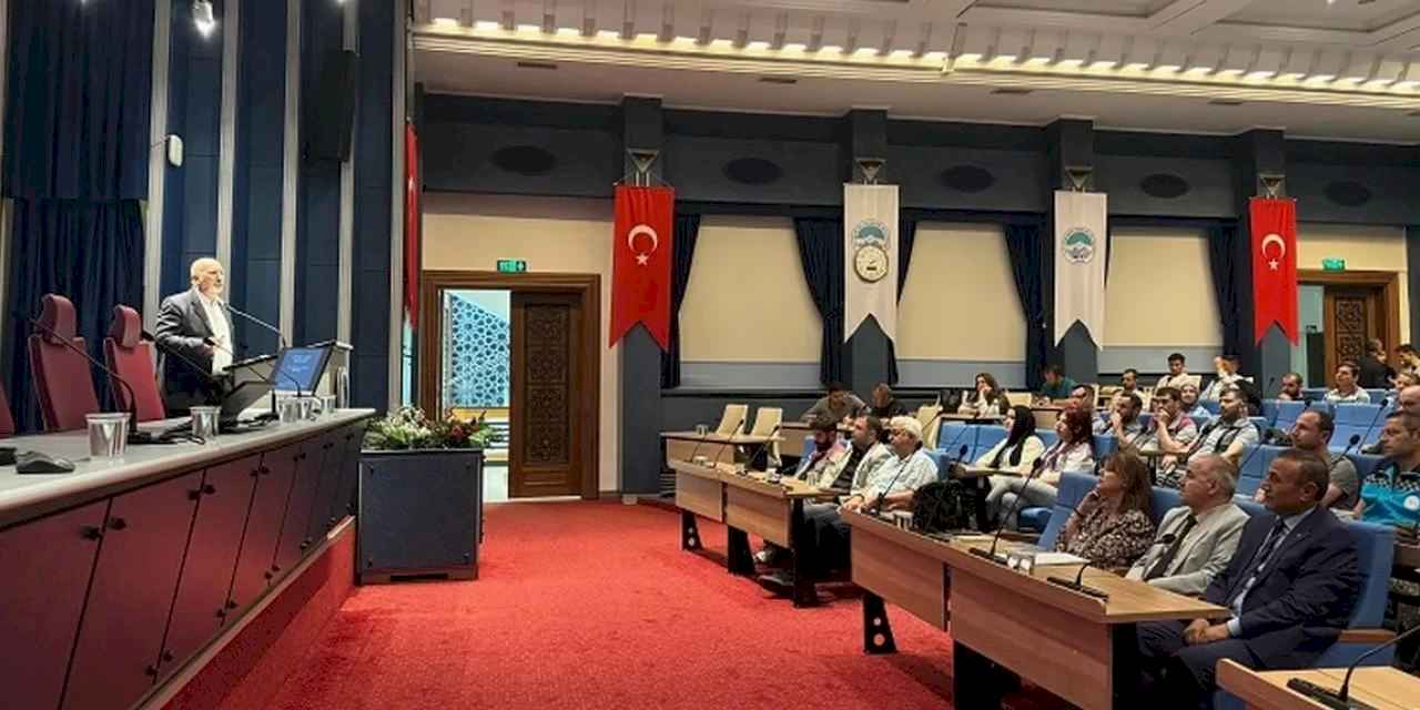 Kayseri Büyükşehir'den vektör zararlılarına ilişkin seminer