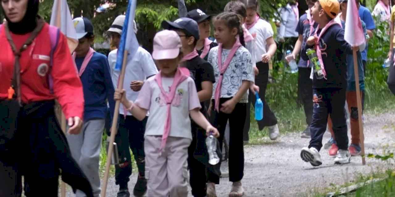 Kocaeli'de gençlere doğada eğitim