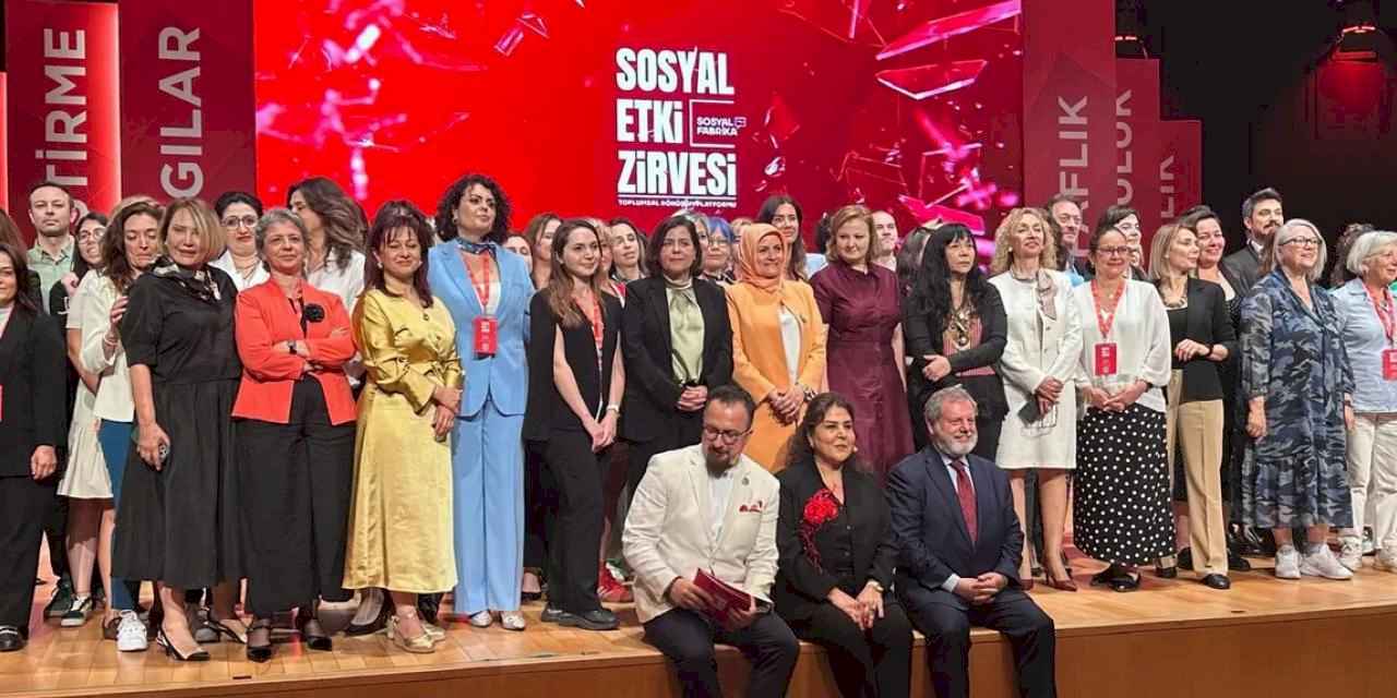 Sosyal Etki Zirvesi’nden güçlü mesaj: Eşitsizliklerden eşitlik arıyoruz