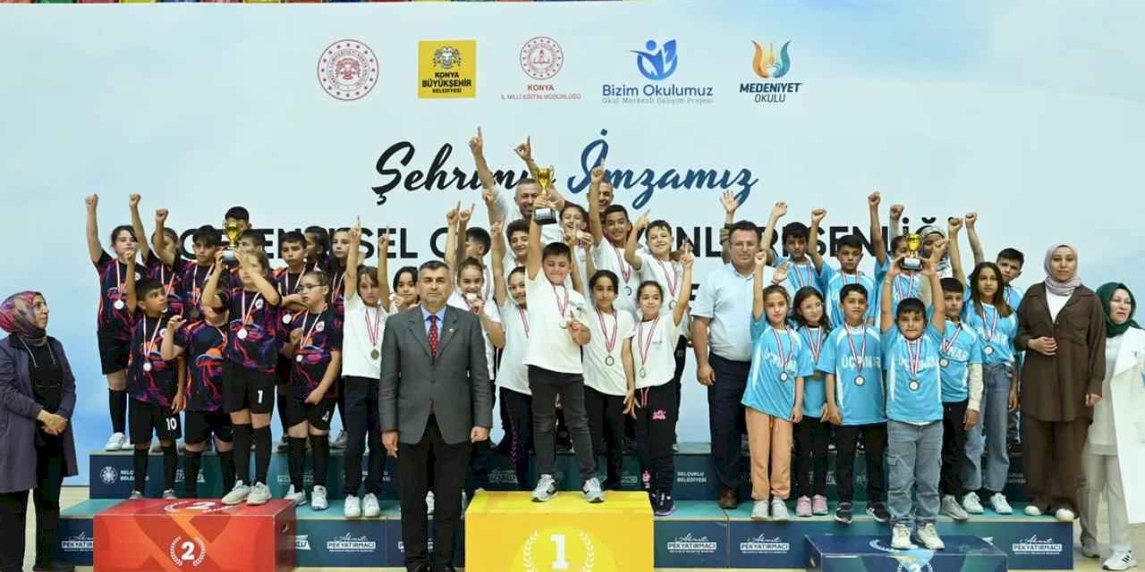 Konya'da 'geleneksel oyunlar' ödüllendirildi