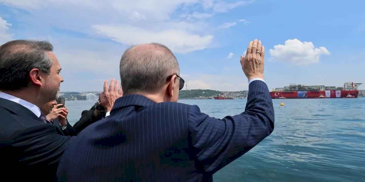 'Osman Gazi' Karadeniz'e uğurlandı