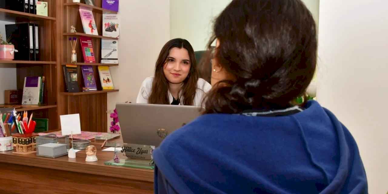 Manisa'da öğrencilere ücretsiz psikolojik danışmanlık hizmet