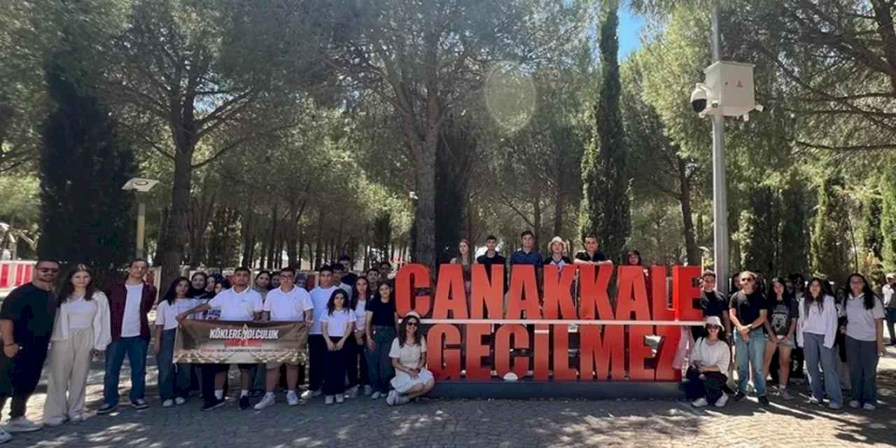 Denizlili gençler “Köklere yolculuk” ile Çanakkale ruhunu yerinde yaşadı