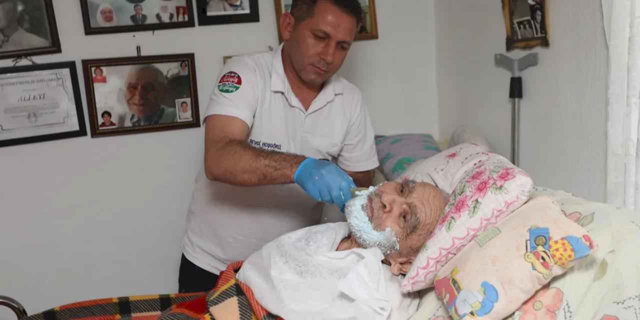 Muğla'da evde bakım hizmetiyle bayram sevinci kapıya geldi