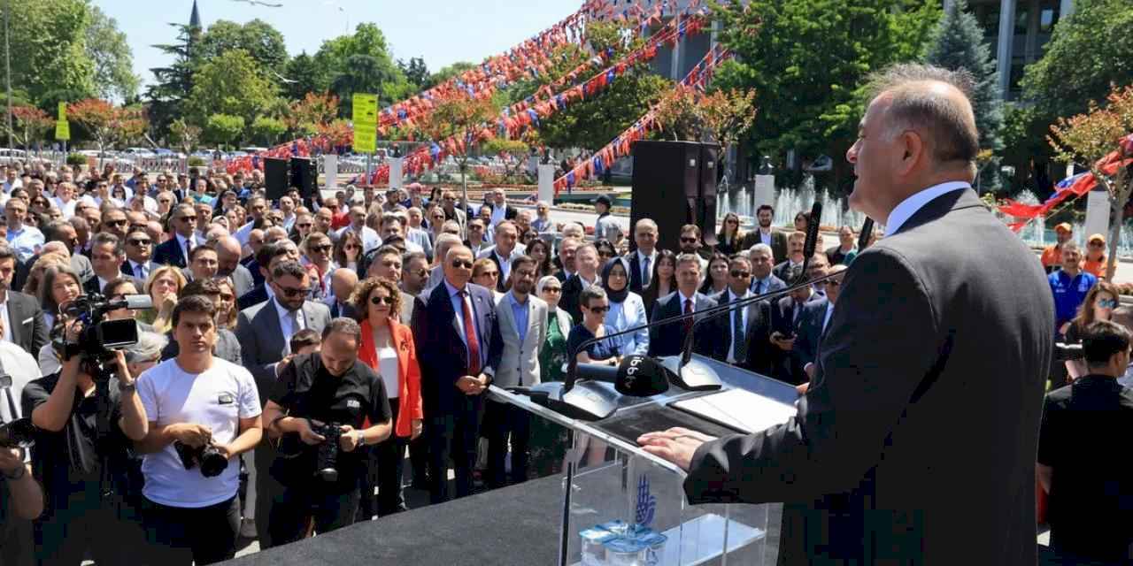 Saraçhane'de geleneksel bayramlaşma