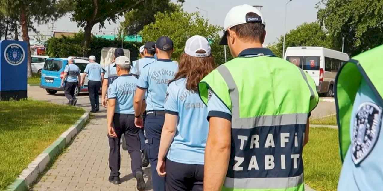 Bursa'da zabıta ekipleri bayramda da sahada